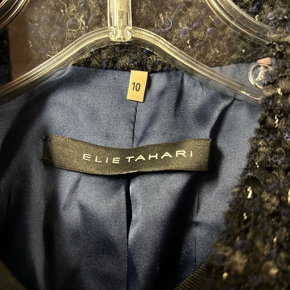 Elie Tahari Sz 10 Navy blue Black Tweed Blazer Jacket Ruffle collar trim - Picture 7 of 8